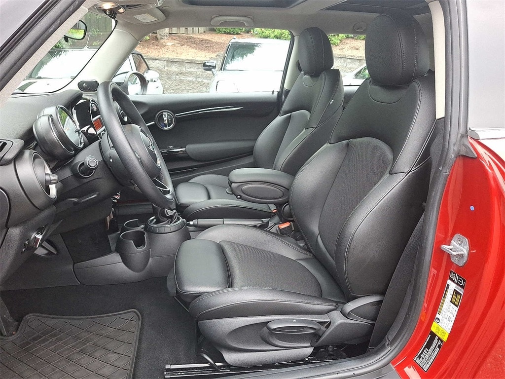 Thumbnail: 2015 MINI Cooper - 12