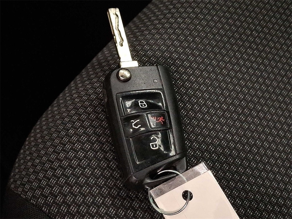 Thumbnail: 2019 Volkswagen Jetta - 25