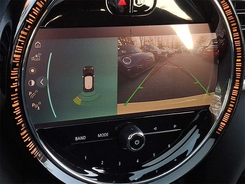 Thumbnail: 2023 MINI Cooper Hardtop - 15