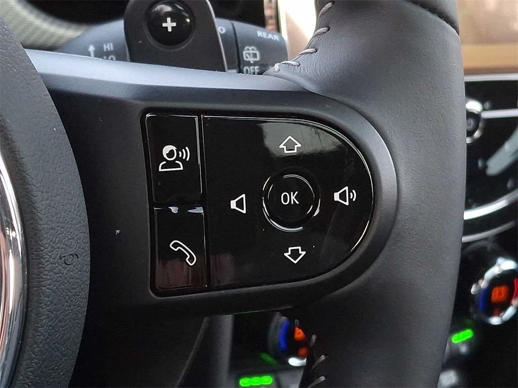 Thumbnail: 2023 MINI Cooper Hardtop - 18