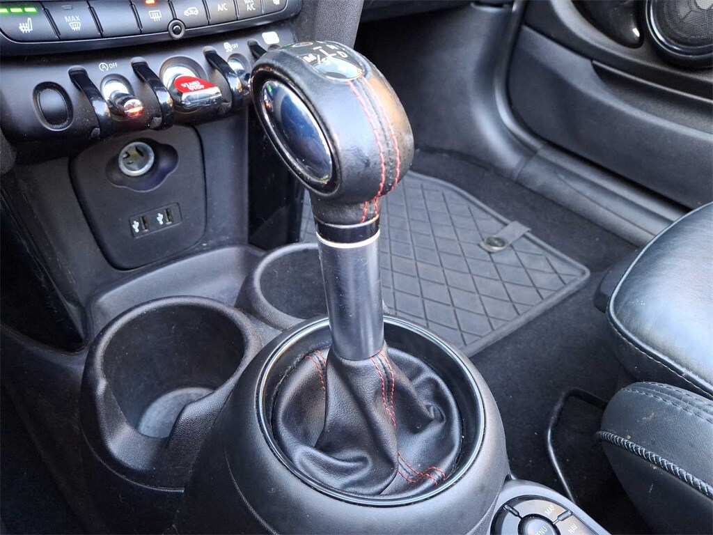 Thumbnail: 2019 MINI Cooper Convertible - 11