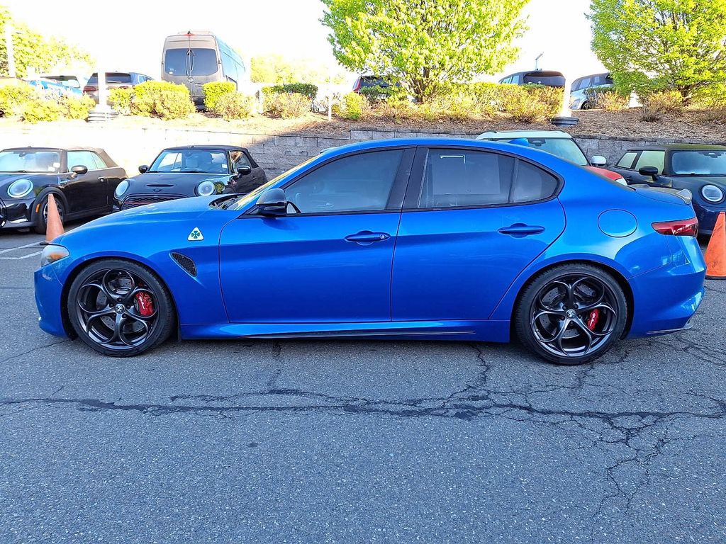 Thumbnail: 2023 Alfa Romeo Giulia - 6