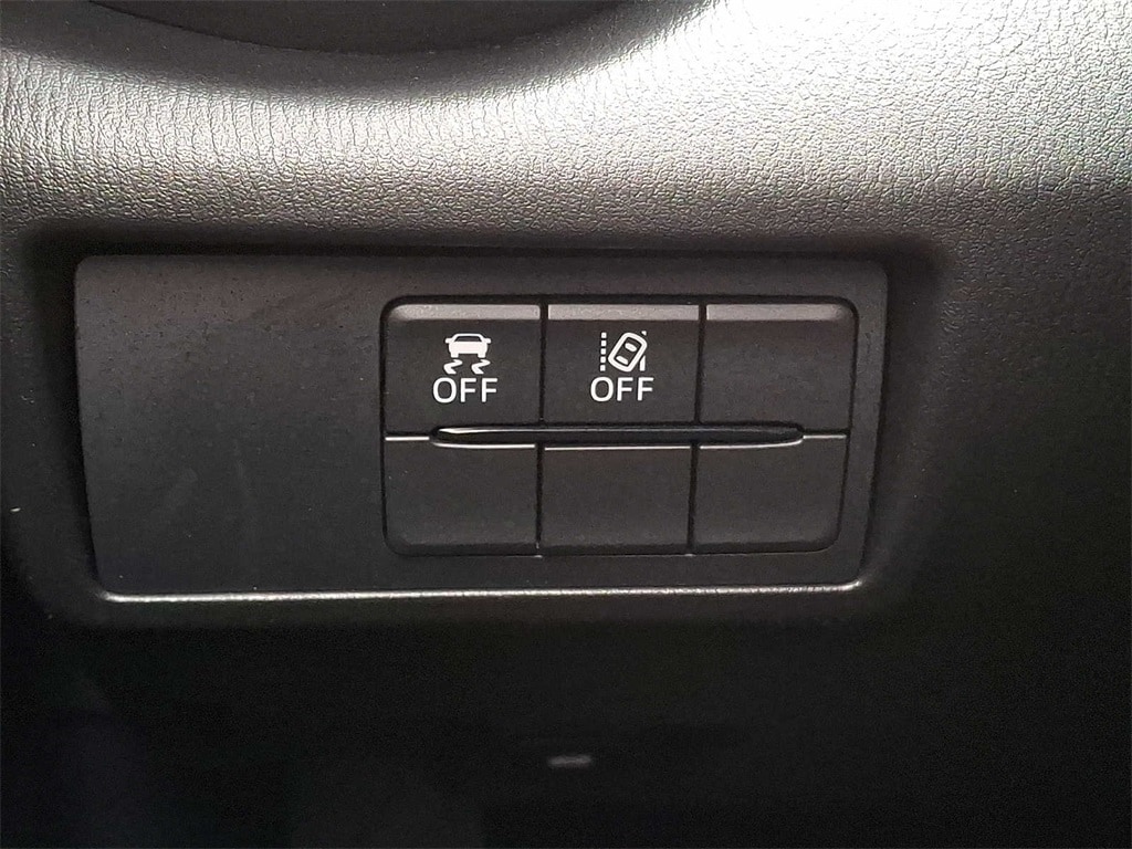 Thumbnail: 2023 Mazda MX-5 Miata - 26