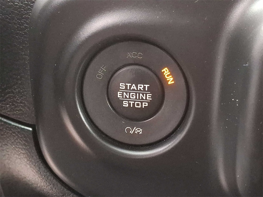 Thumbnail: 2018 Jeep Wrangler - 23