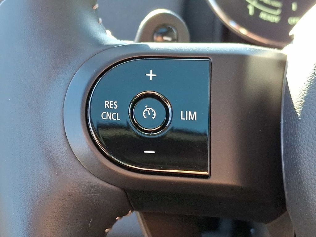 Thumbnail: 2023 MINI Cooper Countryman - 18