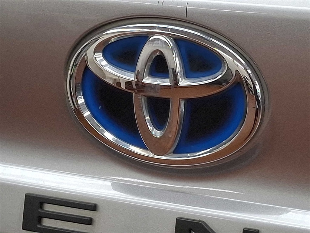 Thumbnail: 2021 Toyota Sienna - 30