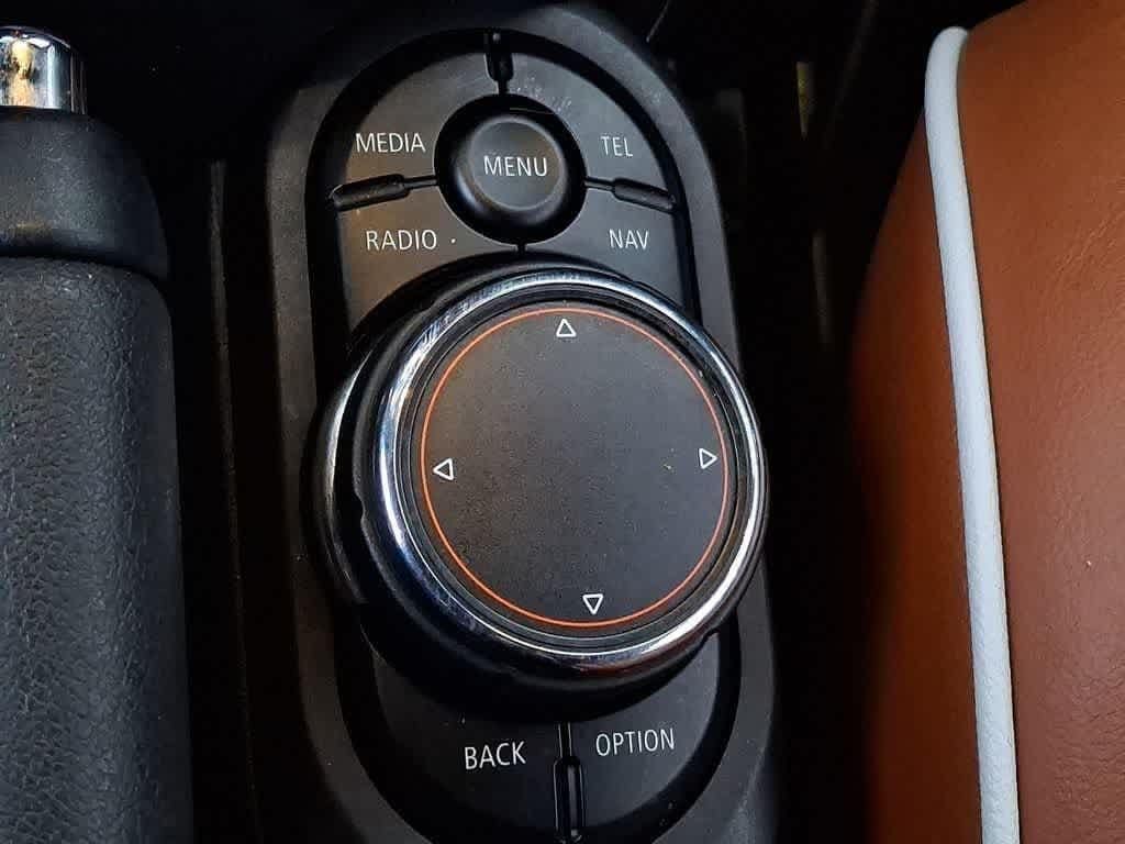 Thumbnail: 2017 MINI Cooper Convertible - 20