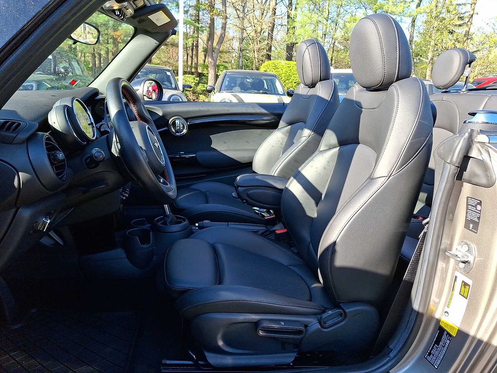 Thumbnail: 2019 MINI Cooper Convertible - 11