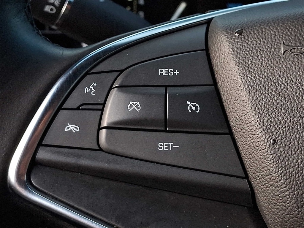 Thumbnail: 2018 Cadillac XT5 - 17