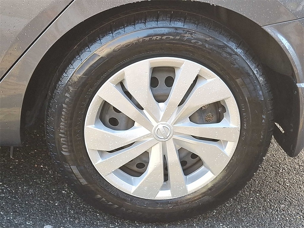 Thumbnail: 2022 Nissan Versa - 8