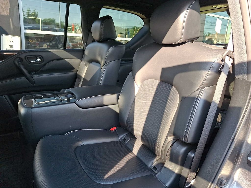 Thumbnail: 2020 INFINITI QX80 - 8
