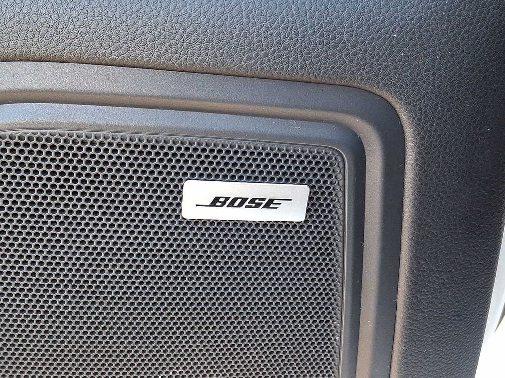 Thumbnail: 2022 Porsche Macan - 24