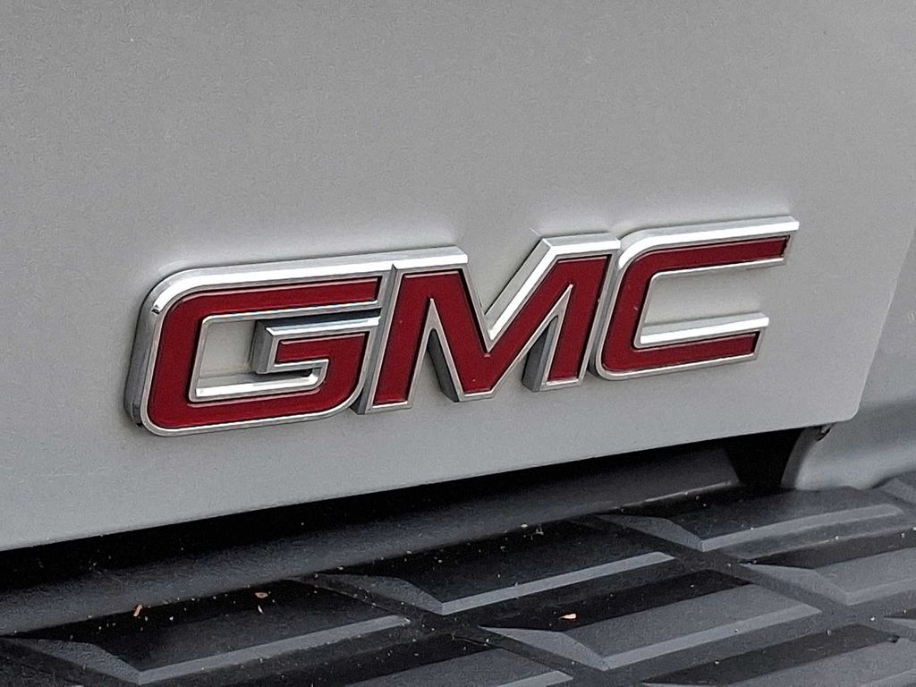 Thumbnail: 2011 GMC Sierra 1500 - 27