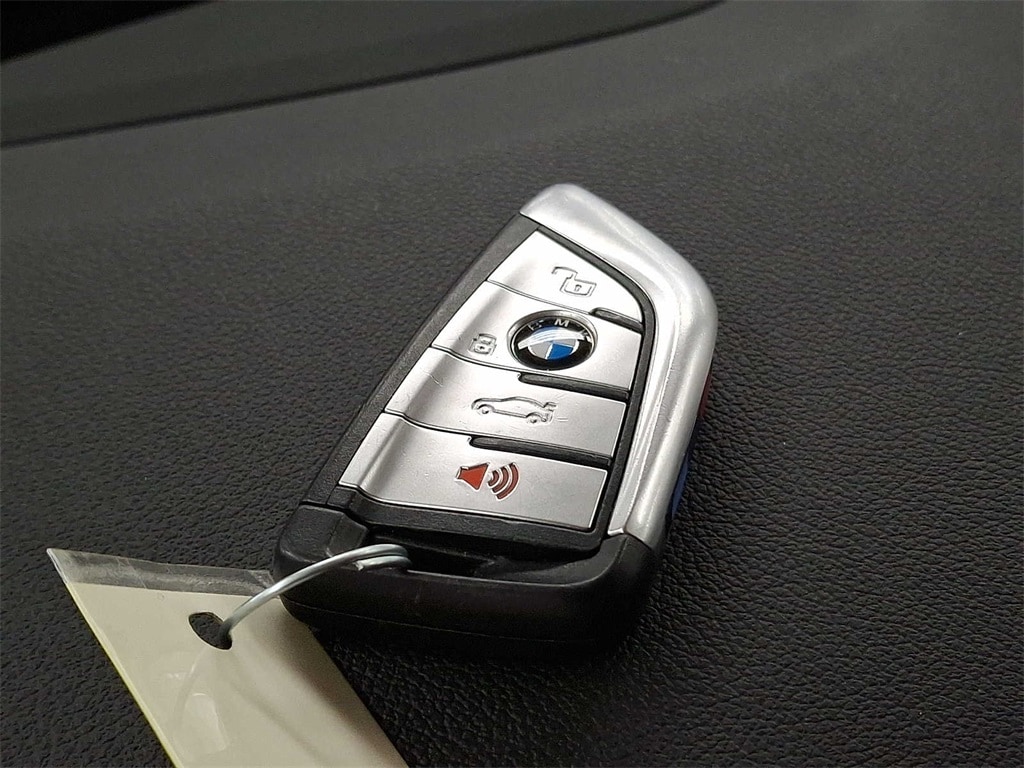 Thumbnail: 2022 BMW X6 - 25