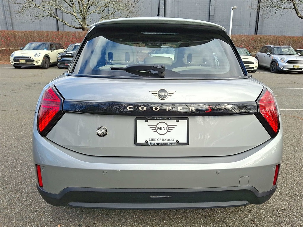 Thumbnail: 2025 MINI Cooper Hardtop - 6