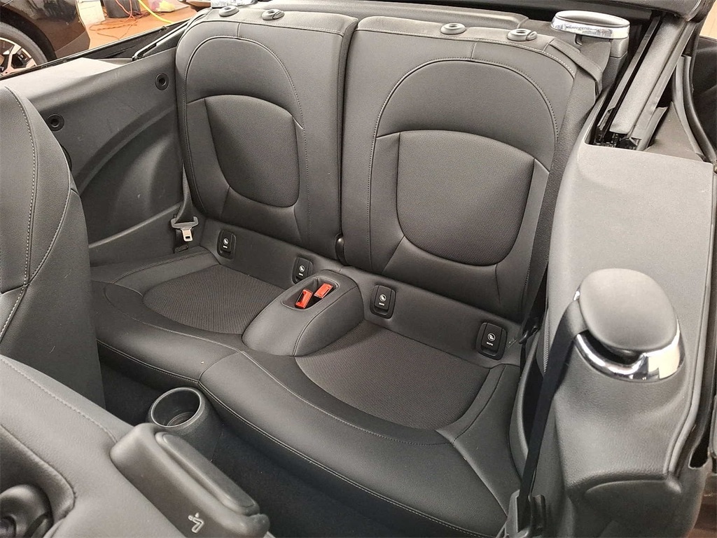 Thumbnail: 2023 MINI Cooper Convertible - 9