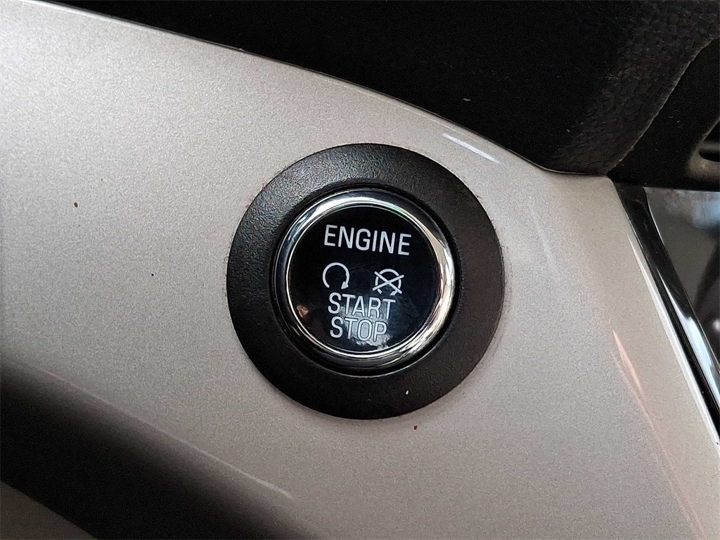 Thumbnail: 2014 Ford C-Max - 21