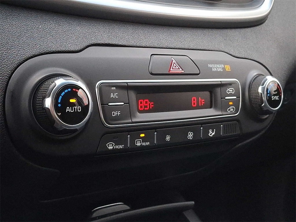 Thumbnail: 2019 Kia Sorento - 13