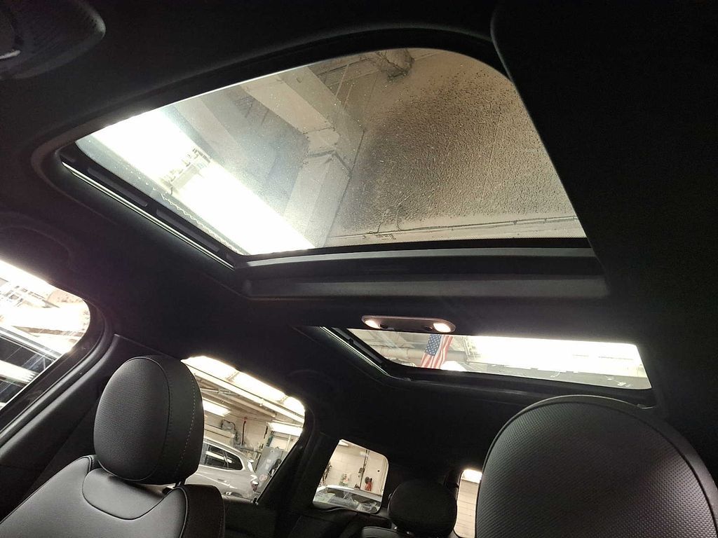 Thumbnail: 2019 MINI Cooper Countryman - 12