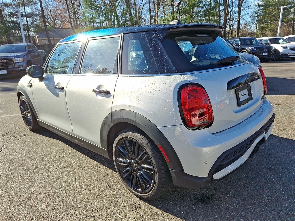 Thumbnail: 2023 MINI Cooper Hardtop - 7