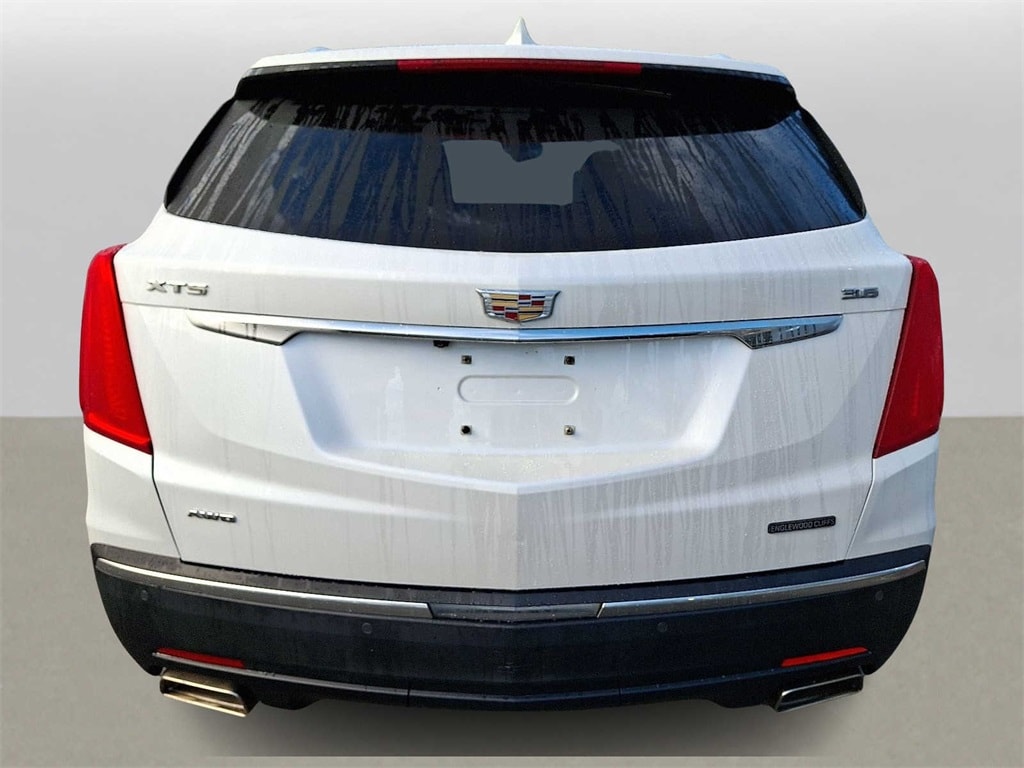 Thumbnail: 2018 Cadillac XT5 - 5