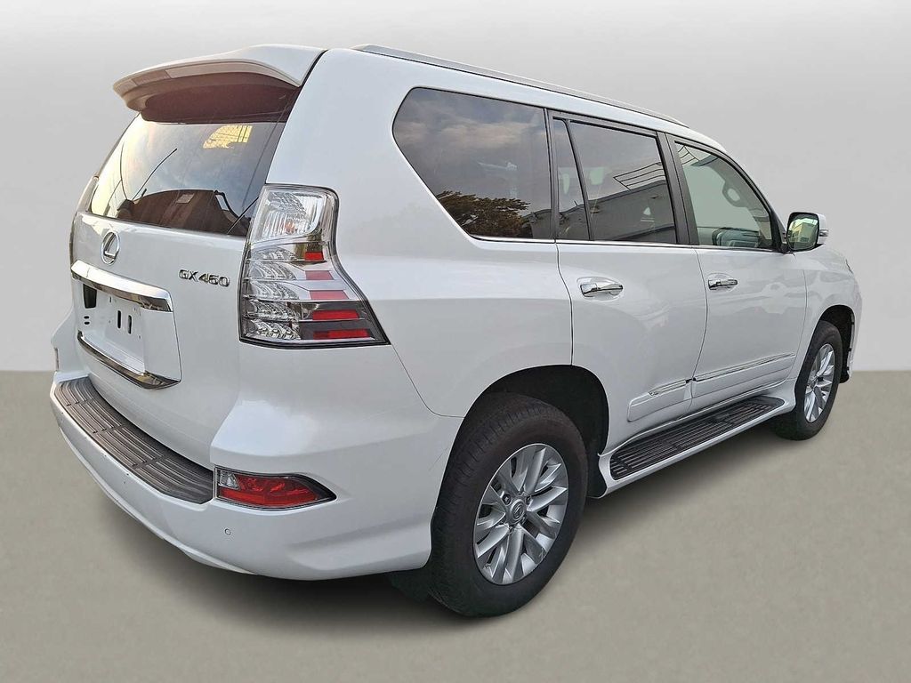 Thumbnail: 2019 Lexus GX - 4