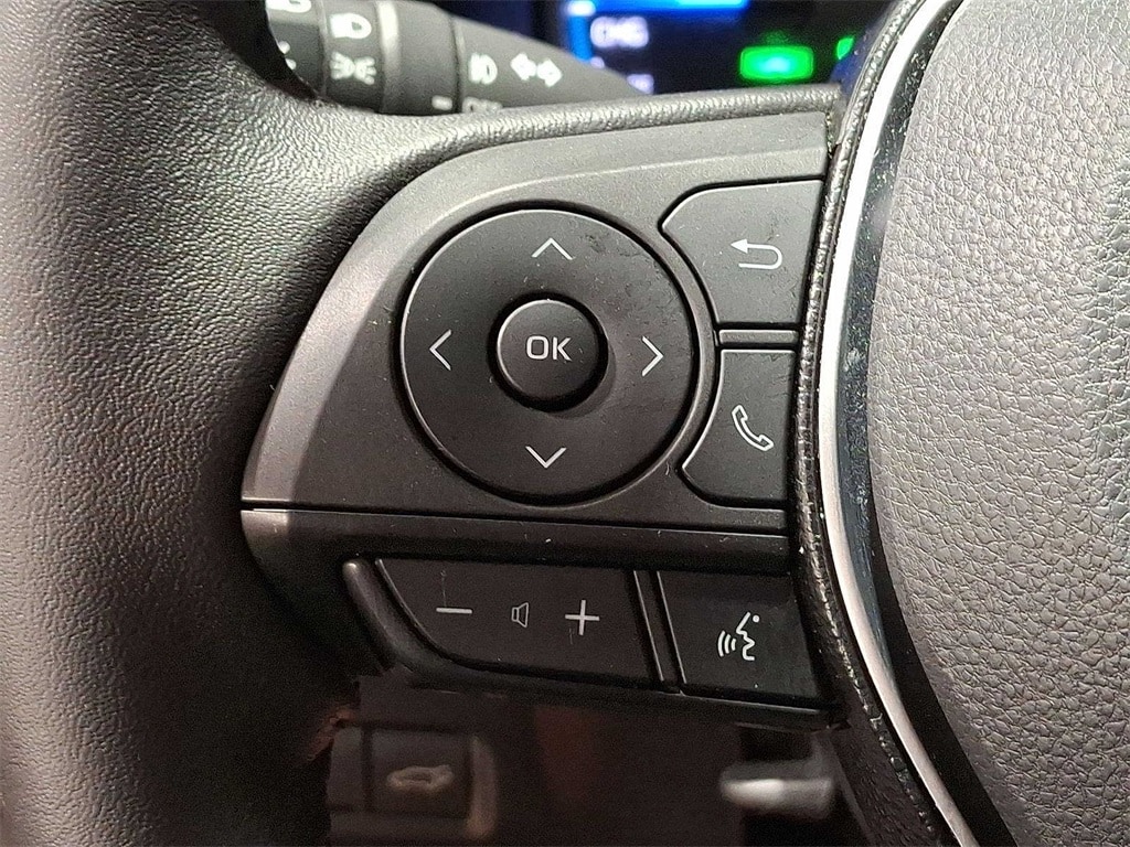Thumbnail: 2021 Toyota RAV4 - 16