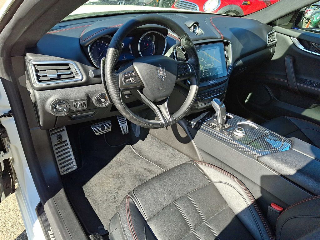 Thumbnail: 2019 Maserati Ghibli - 7