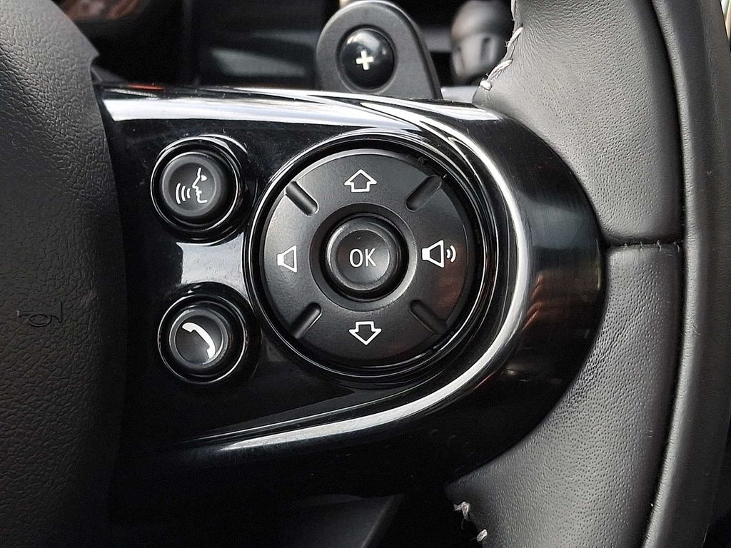 Thumbnail: 2020 MINI Cooper Hardtop - 18