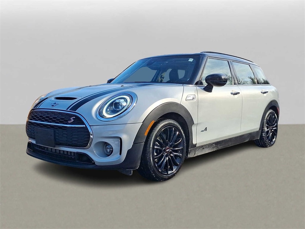 Thumbnail: 2021 MINI Cooper Clubman - 1