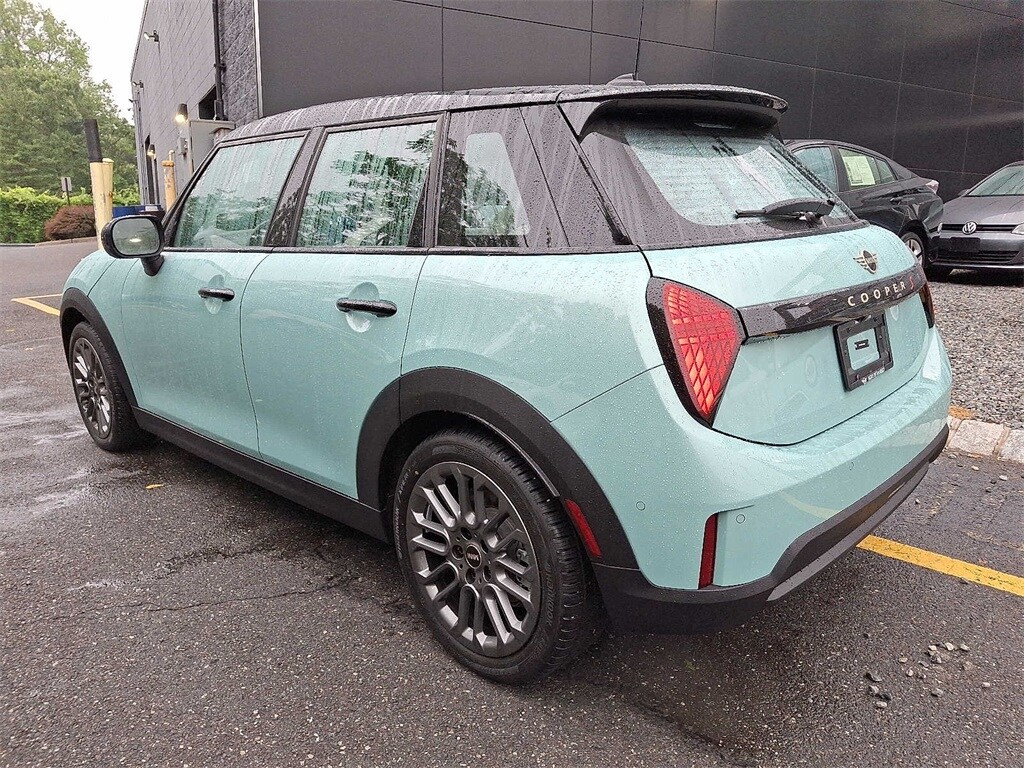2025 MINI Cooper Hardtop S 6