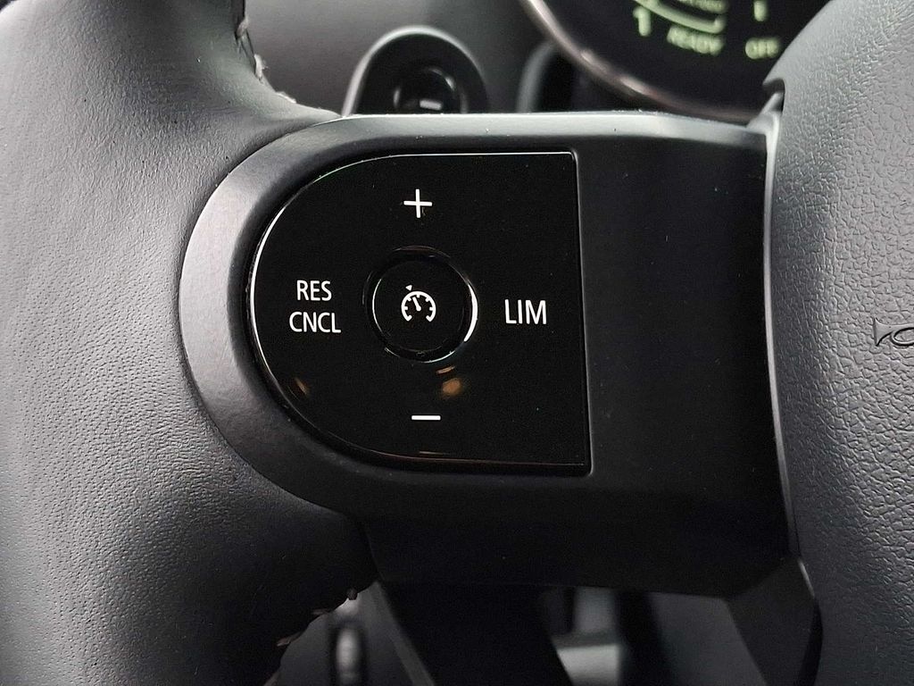 Thumbnail: 2023 MINI Cooper Clubman - 19