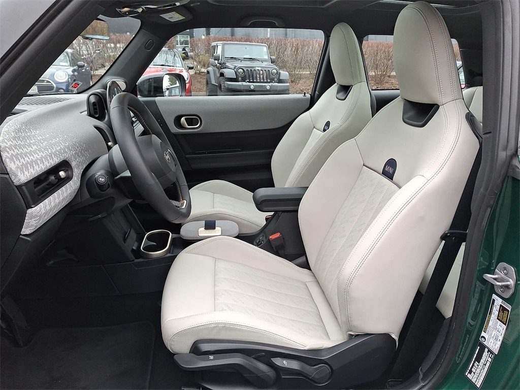 Thumbnail: 2025 MINI Cooper Hardtop - 13