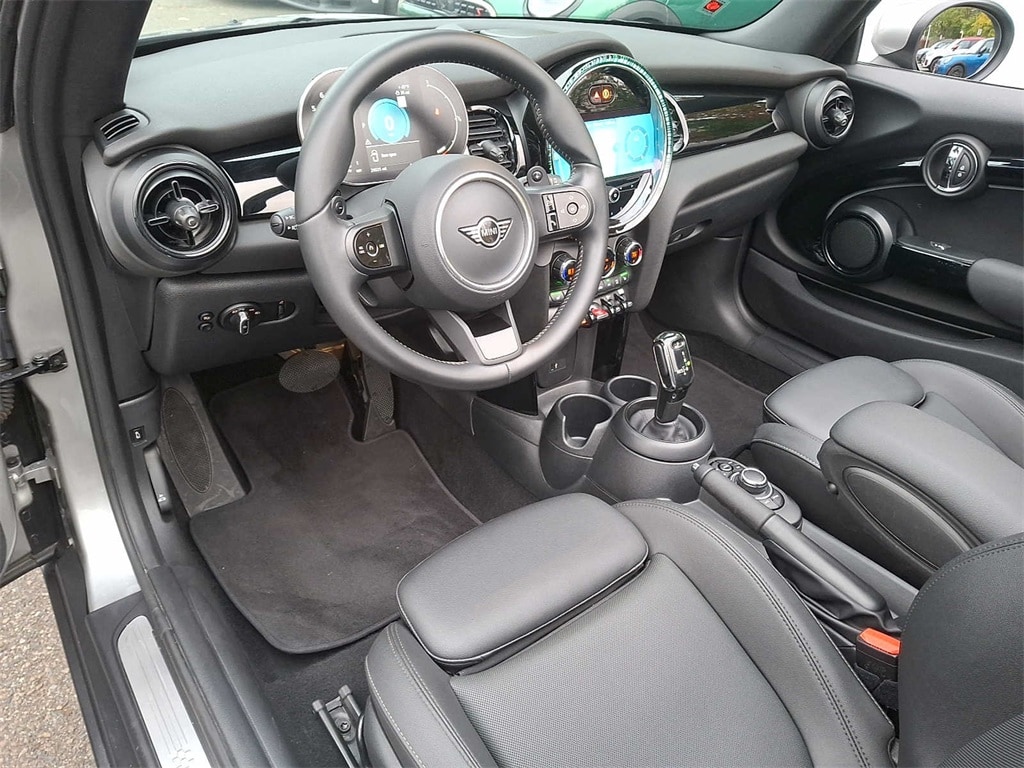 Thumbnail: 2024 MINI Cooper Convertible - 9