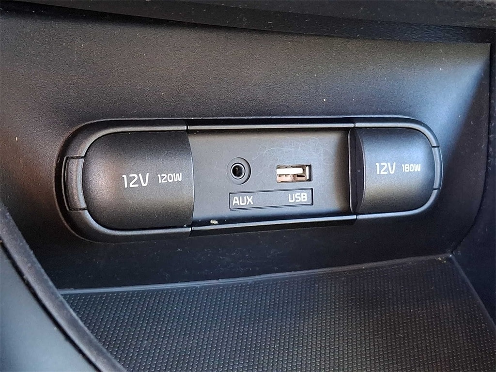 Thumbnail: 2017 Kia Soul - 23