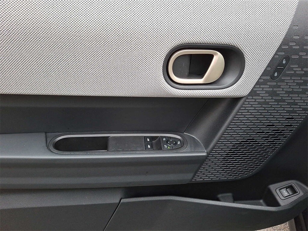 Thumbnail: 2025 MINI Cooper Hardtop - 12