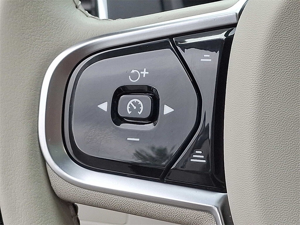 Thumbnail: 2023 Volvo XC90 - 19