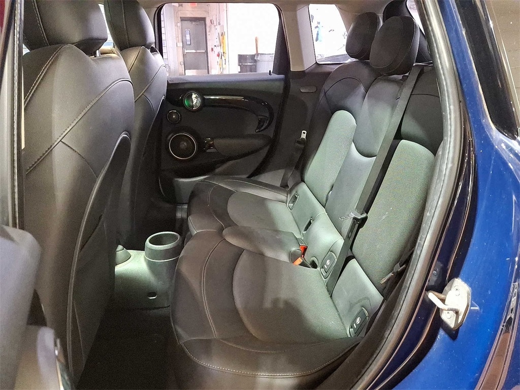 Thumbnail: 2015 MINI Cooper - 11