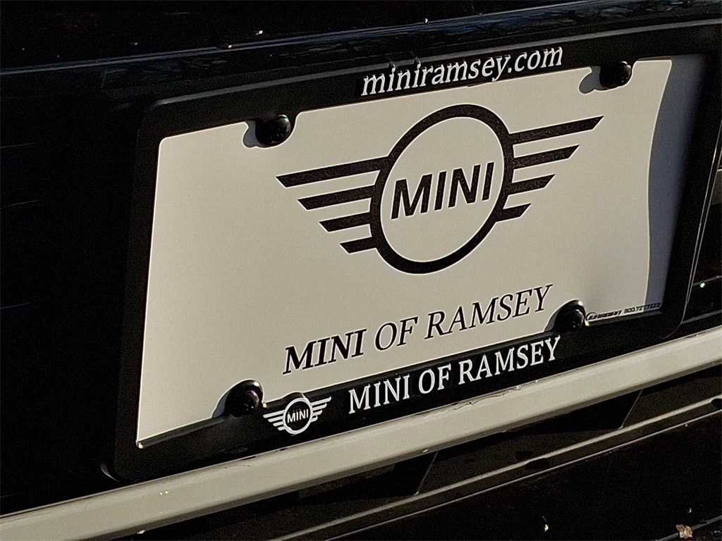 Thumbnail: 2022 Hyundai Elantra - 30