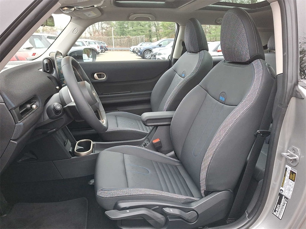 Thumbnail: 2025 MINI Cooper Hardtop - 13