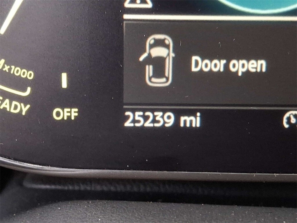 Thumbnail: 2023 MINI Cooper Hardtop - 17