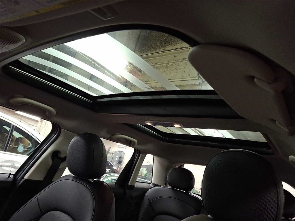 Thumbnail: 2023 MINI Cooper Hardtop - 11