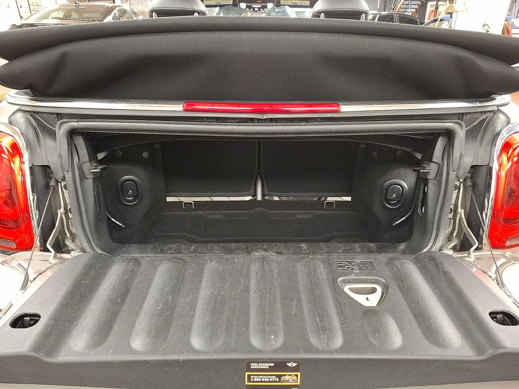 Thumbnail: 2016 MINI Cooper Convertible - 27