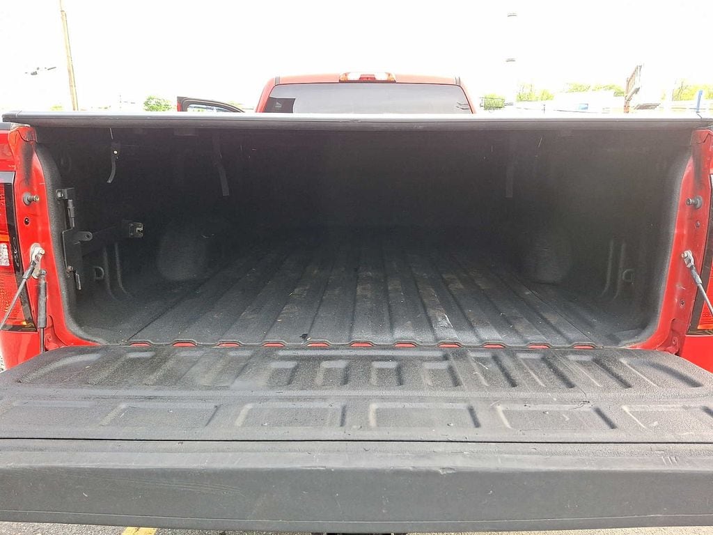 Thumbnail: 2016 GMC Sierra 3500 - 25