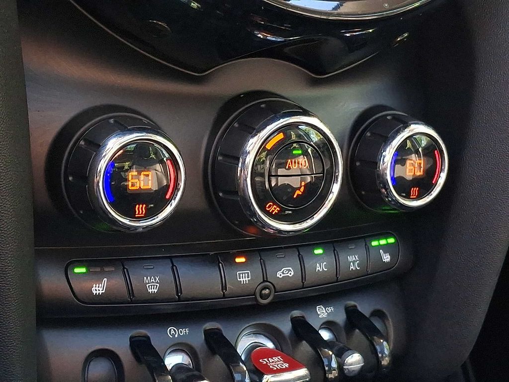 Thumbnail: 2017 MINI Cooper Hardtop - 13