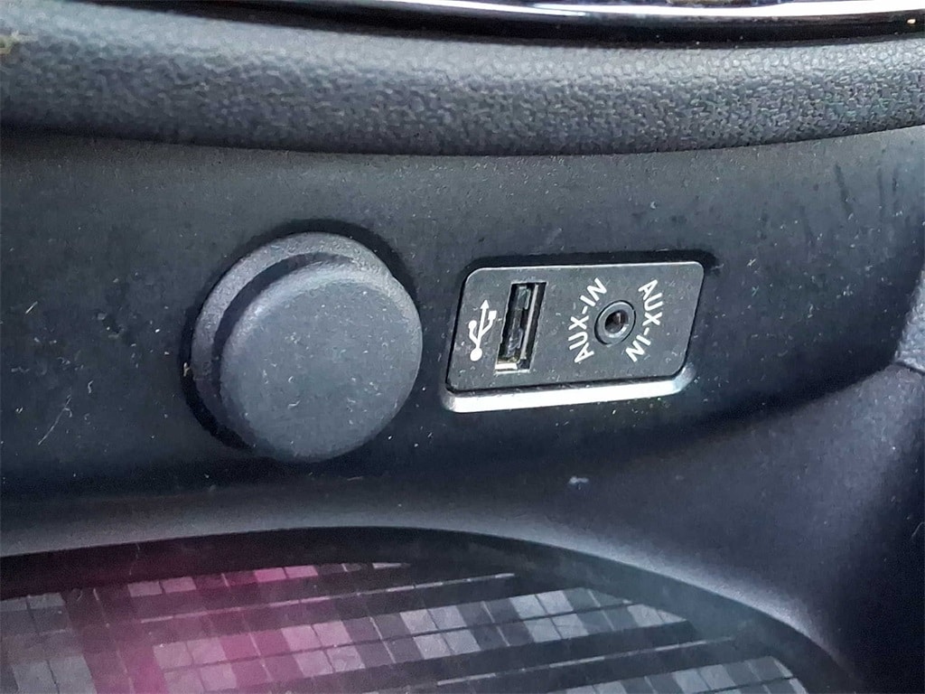 Thumbnail: 2017 MINI Cooper Clubman - 24