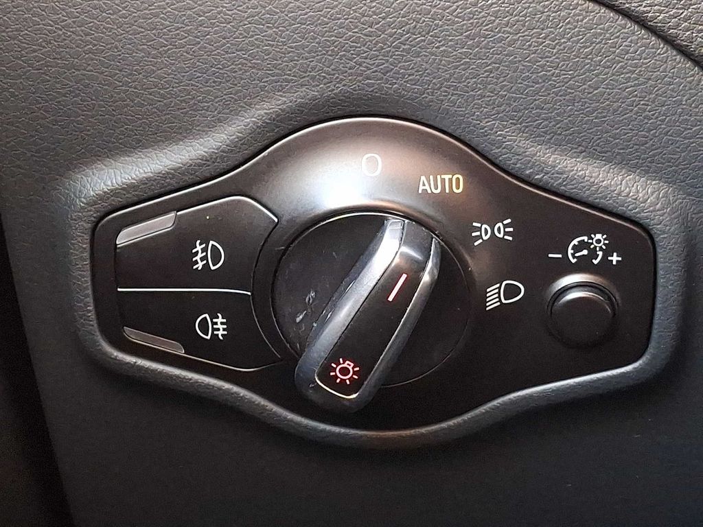 Thumbnail: 2014 Audi Q5 - 22