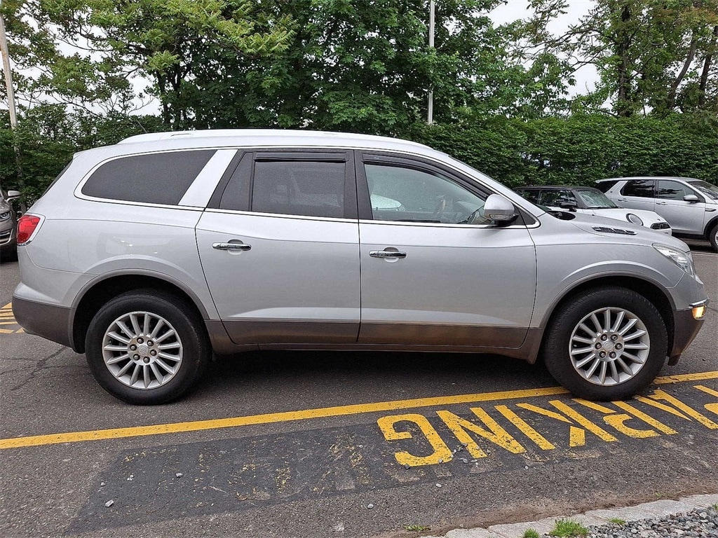 Thumbnail: 2011 Buick Enclave - 24