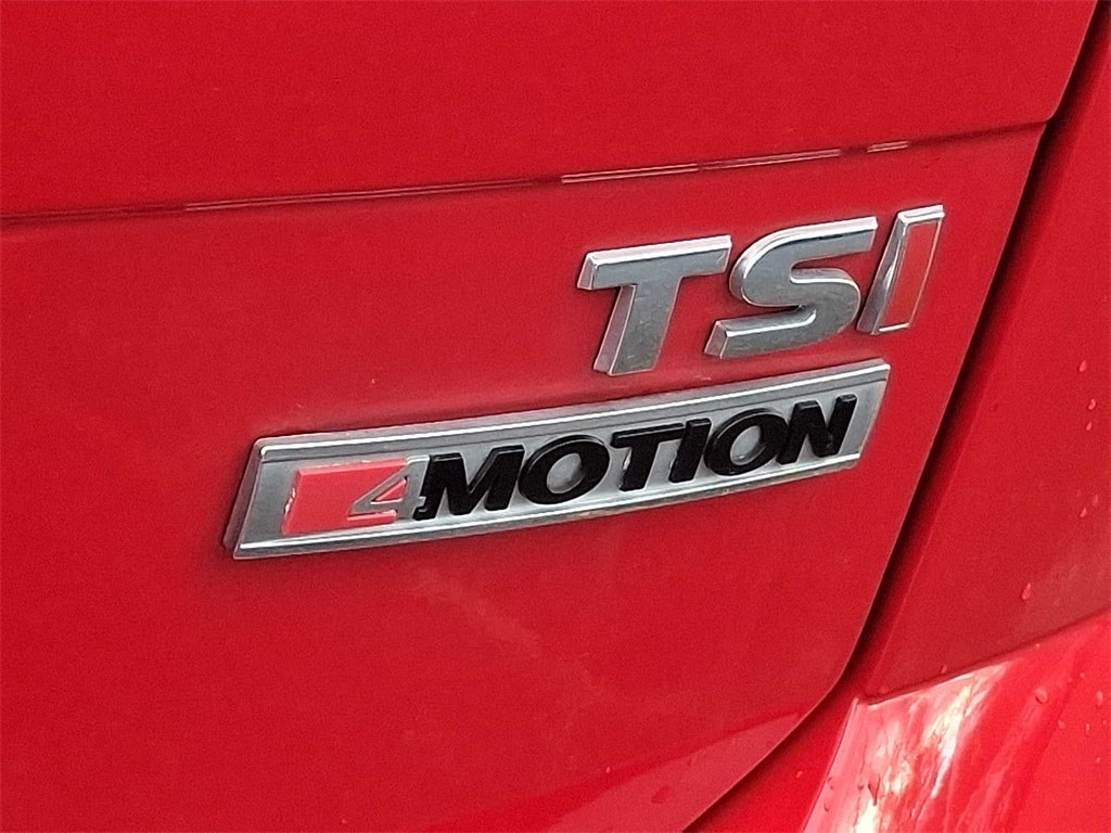 Thumbnail: 2017 Volkswagen Golf - 28