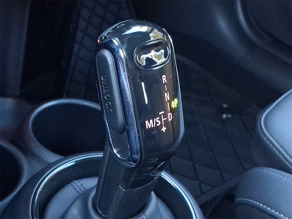 Thumbnail: 2023 MINI Cooper Convertible - 11